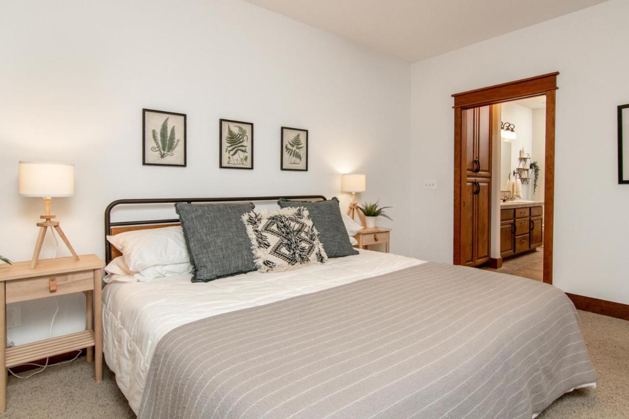 Modern Riverstone Condo With Grand Deck - Steps To Shops, Restaurants, Trails And River Coeur d'Alene Exterior photo