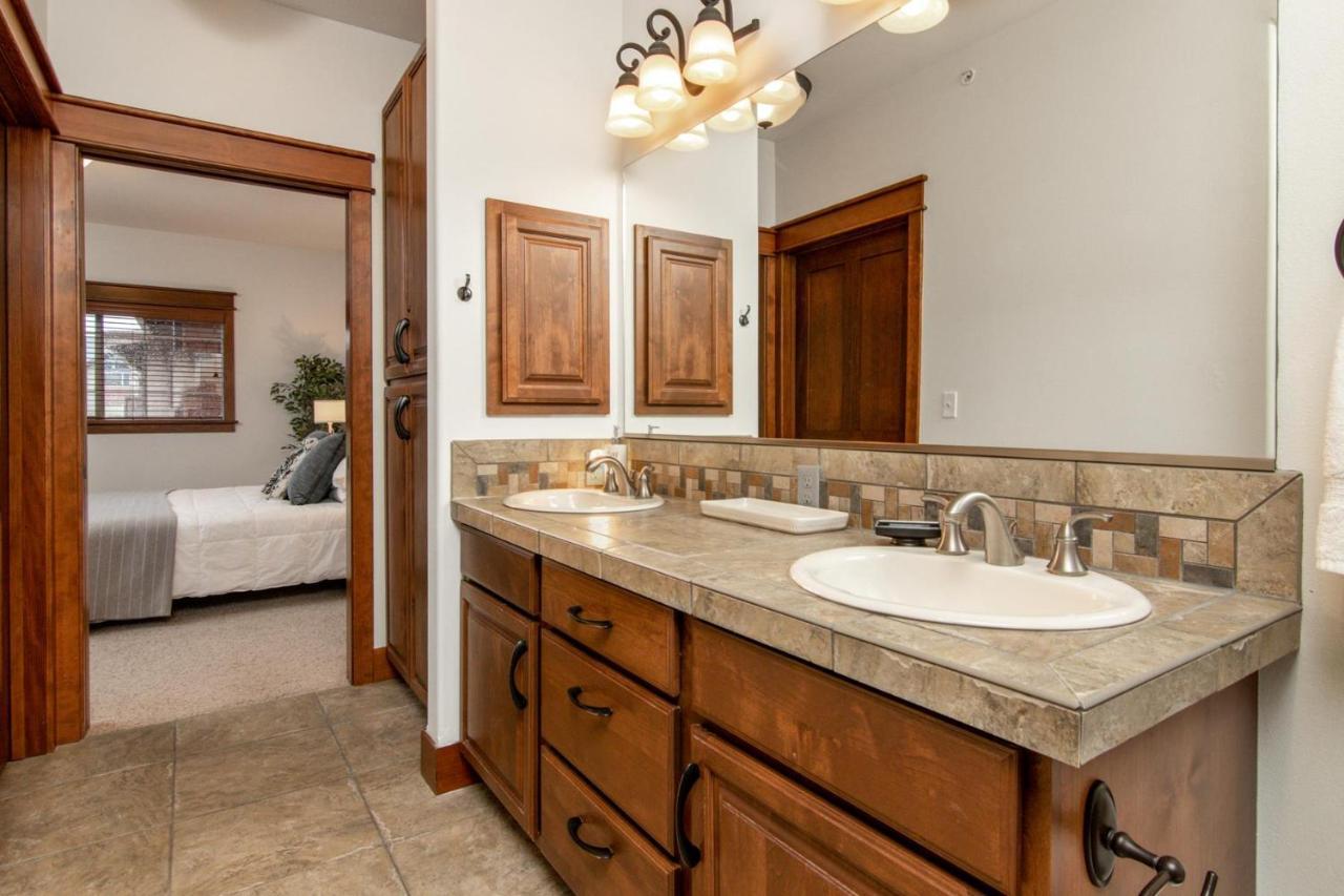 Modern Riverstone Condo With Grand Deck - Steps To Shops, Restaurants, Trails And River Coeur d'Alene Exterior photo
